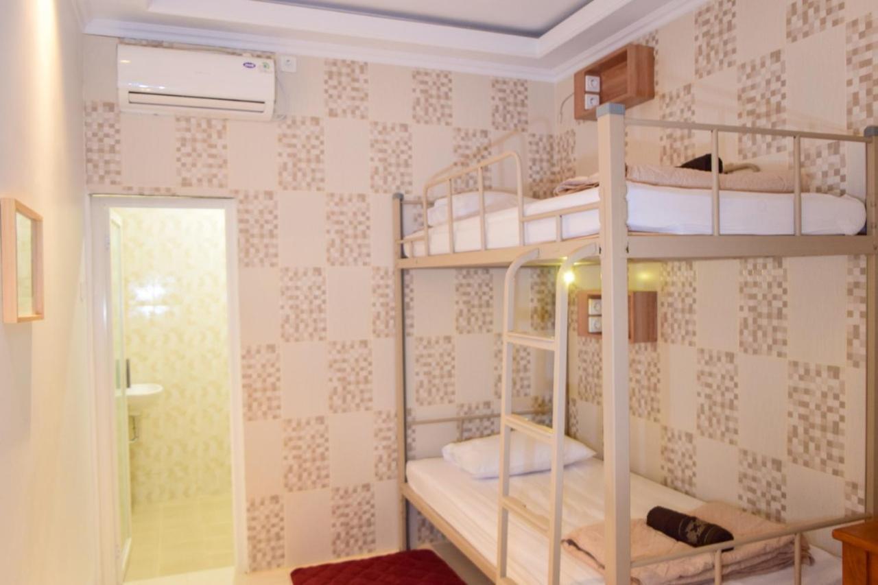The Cabin Purwokinanti Hotel Yogyakarta Exterior foto